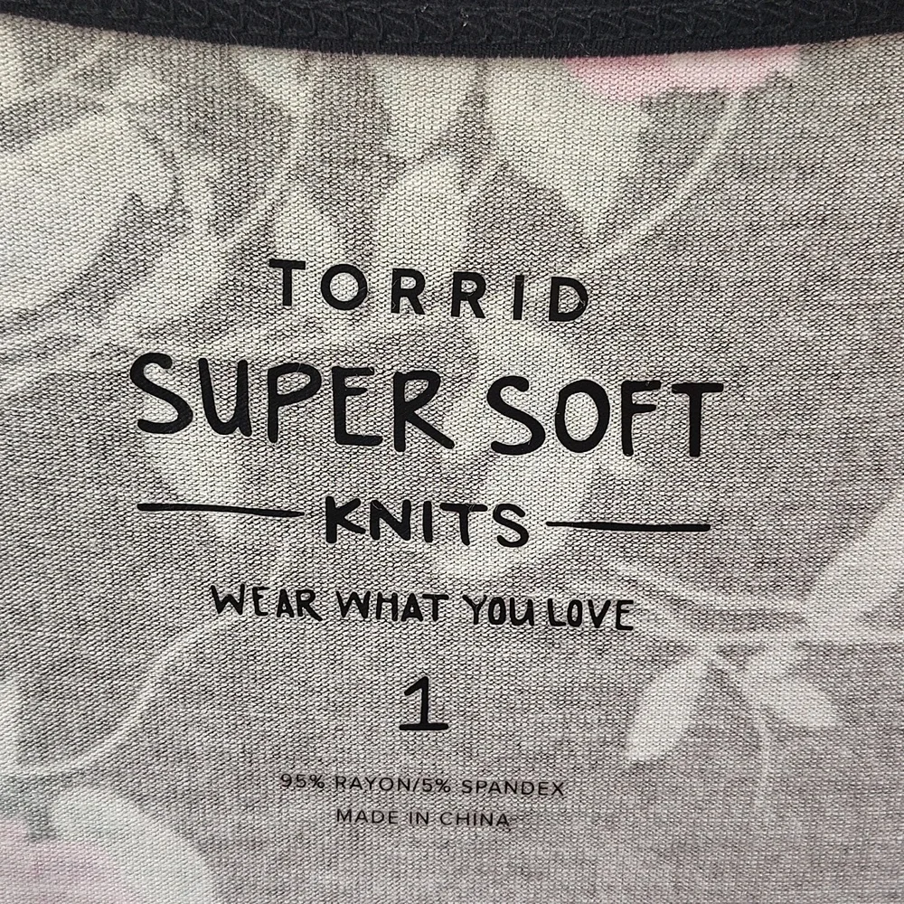 Torrid Super Soft Scoop Neck Strappy Babydoll Tee Size 1X pink And Black Stretch - Picture 3 of 4